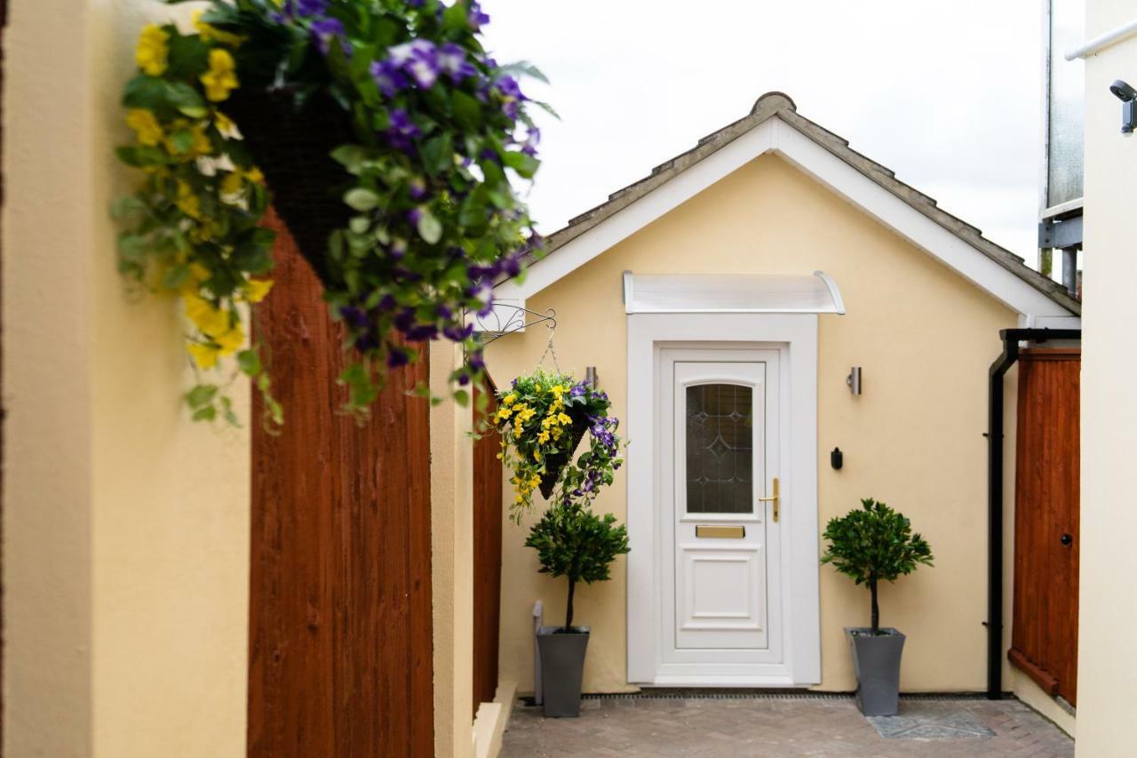 Apartmán Sea Breeze Poole Exteriér fotografie