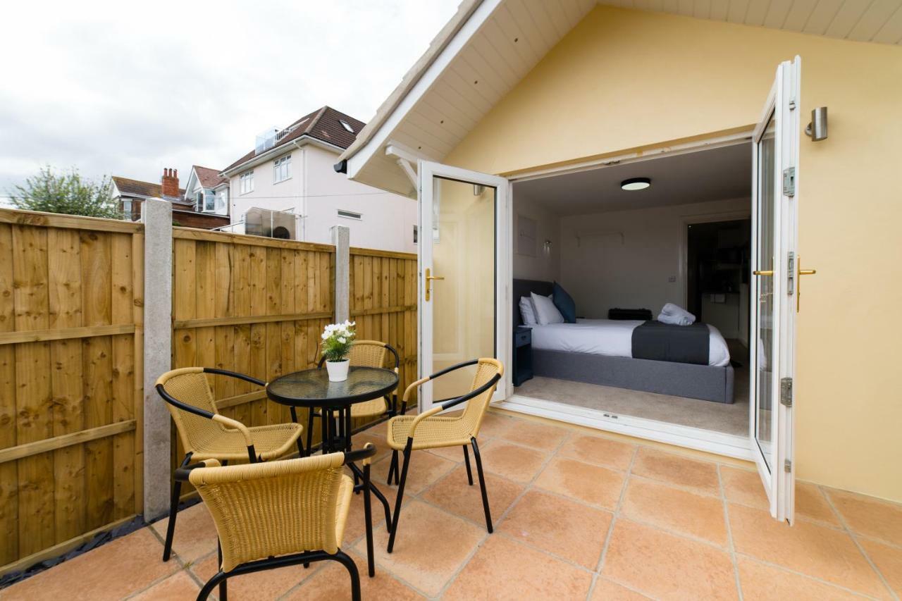 Apartmán Sea Breeze Poole Exteriér fotografie